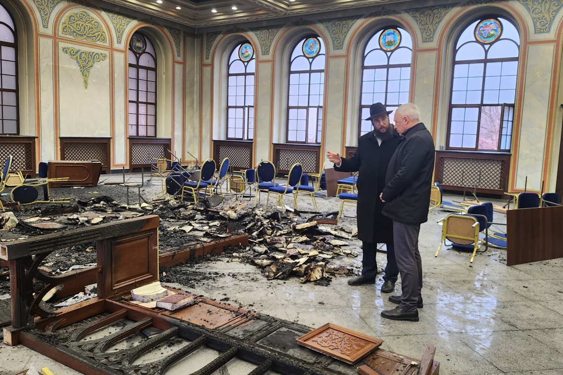 синагога, чернівці, підпал