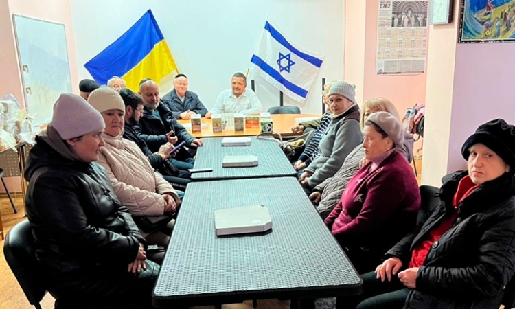  У Самарі відновили щотижневі заняття з вивчення Тори